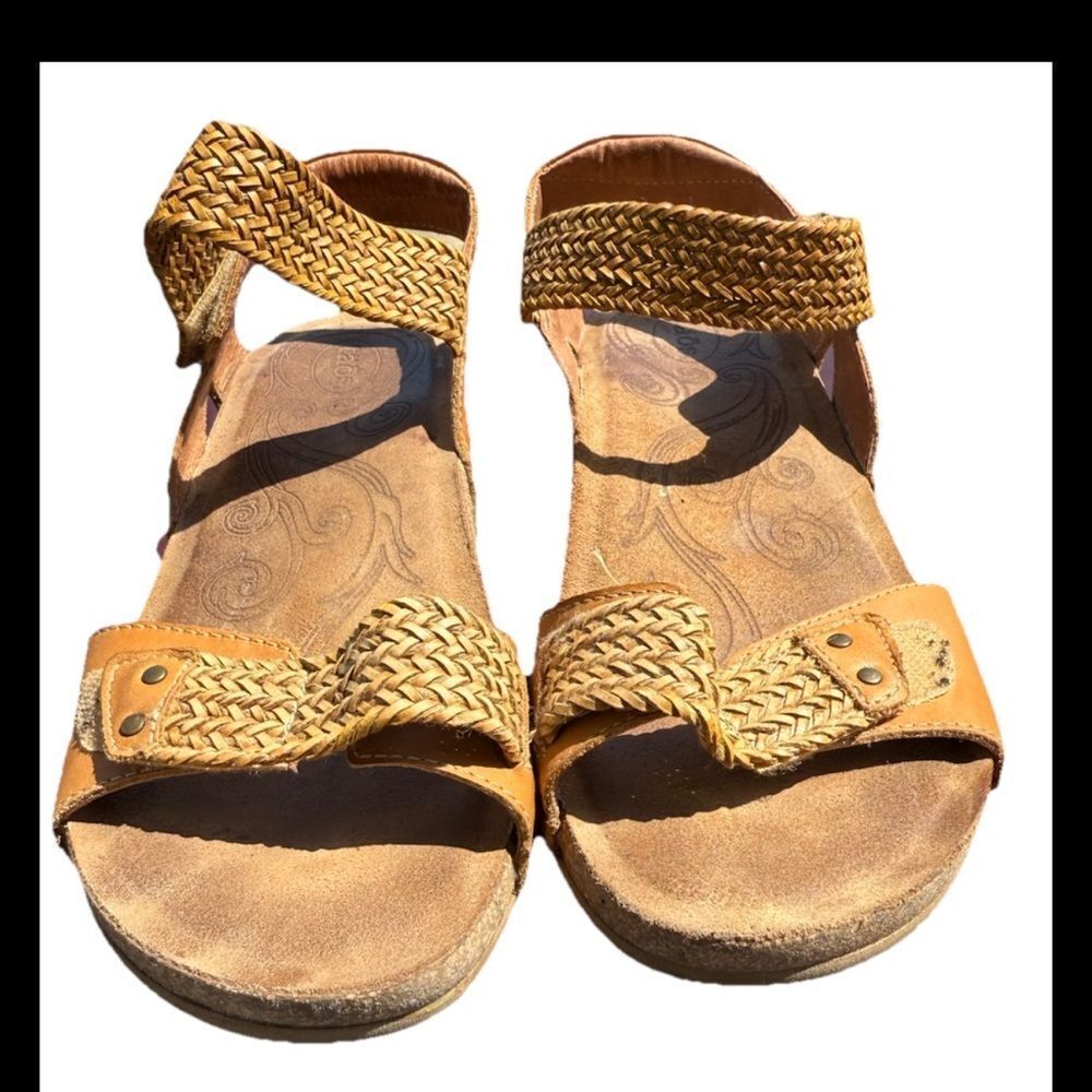 Taos Trulie Womens Comfort Sandals Size 8-8.5
